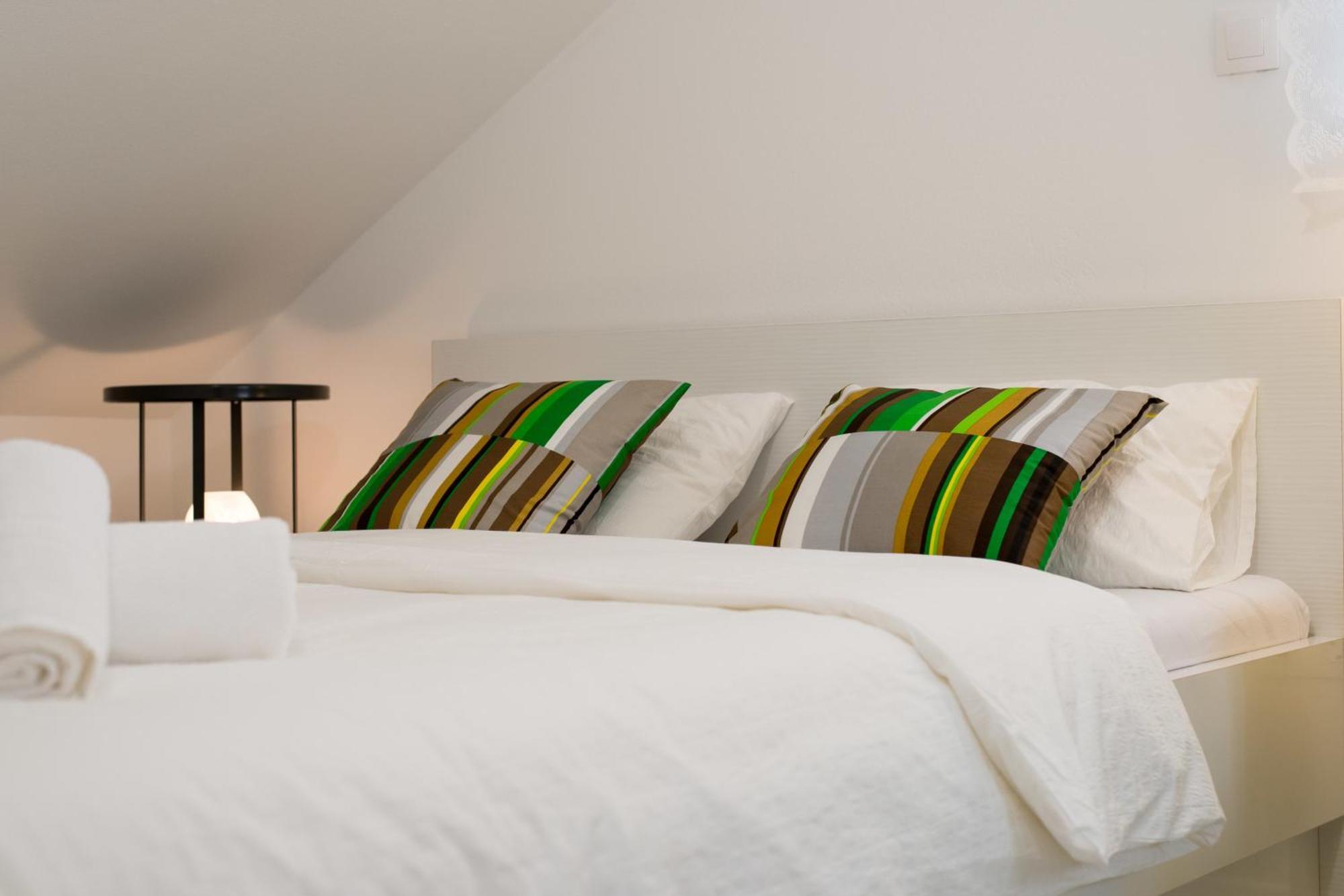 Apartments & Rooms Tiramola - Old Town Trogir Room photo