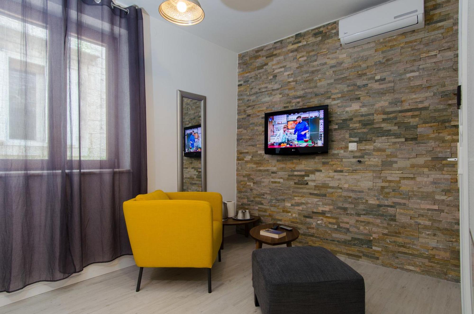 Apartments & Rooms Tiramola - Old Town Trogir Room photo