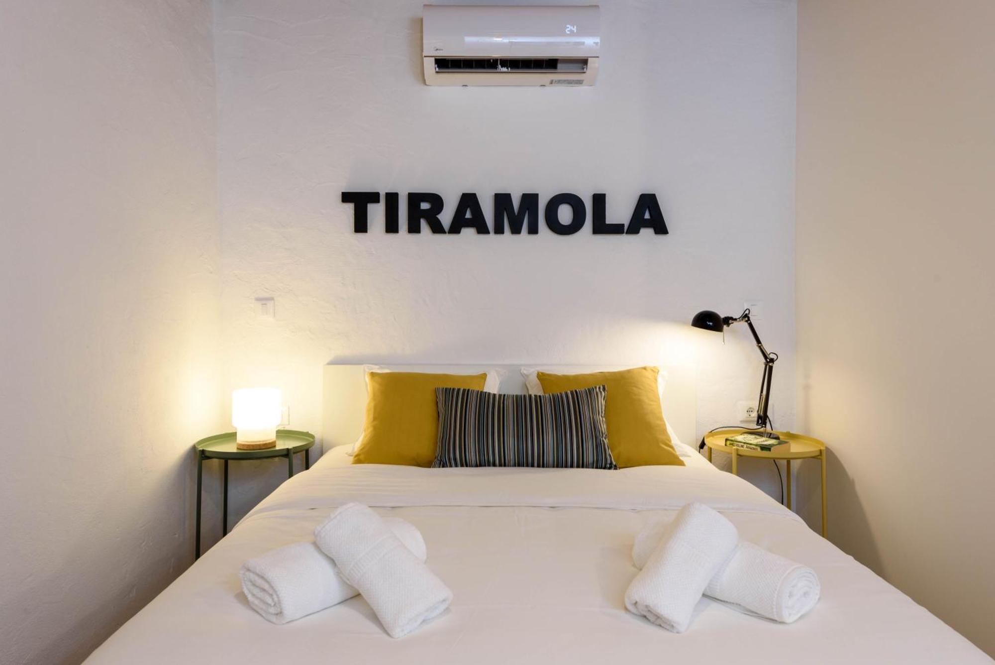 Apartments & Rooms Tiramola - Old Town Trogir Room photo