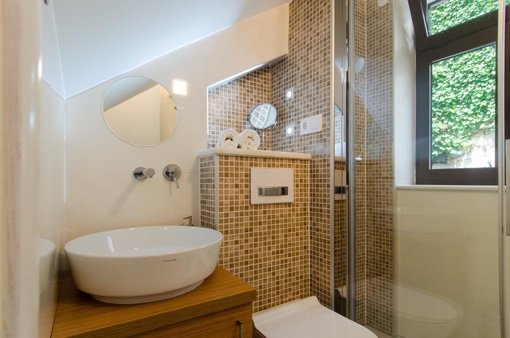 Apartments & Rooms Tiramola - Old Town Trogir Room photo