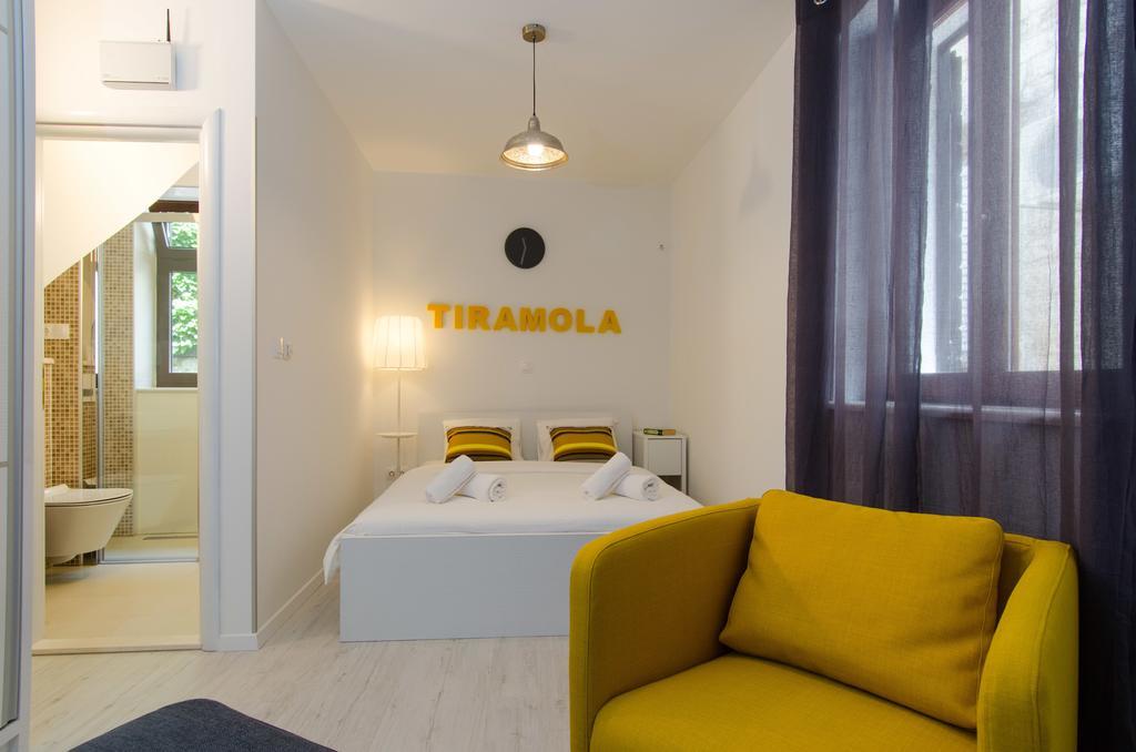 Apartments & Rooms Tiramola - Old Town Trogir Room photo