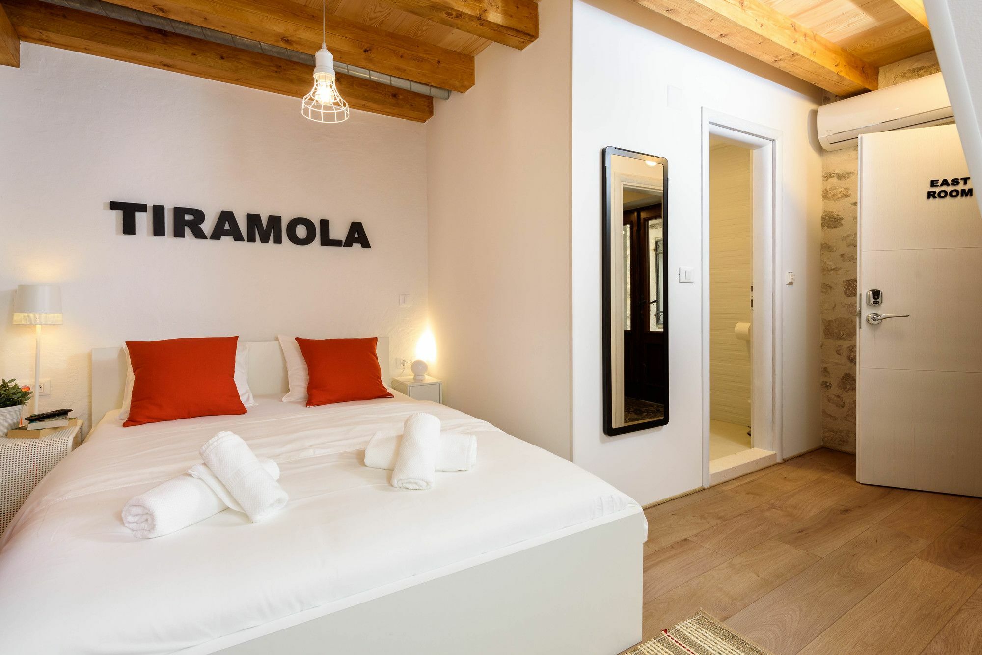 Apartments & Rooms Tiramola - Old Town Trogir Exterior photo