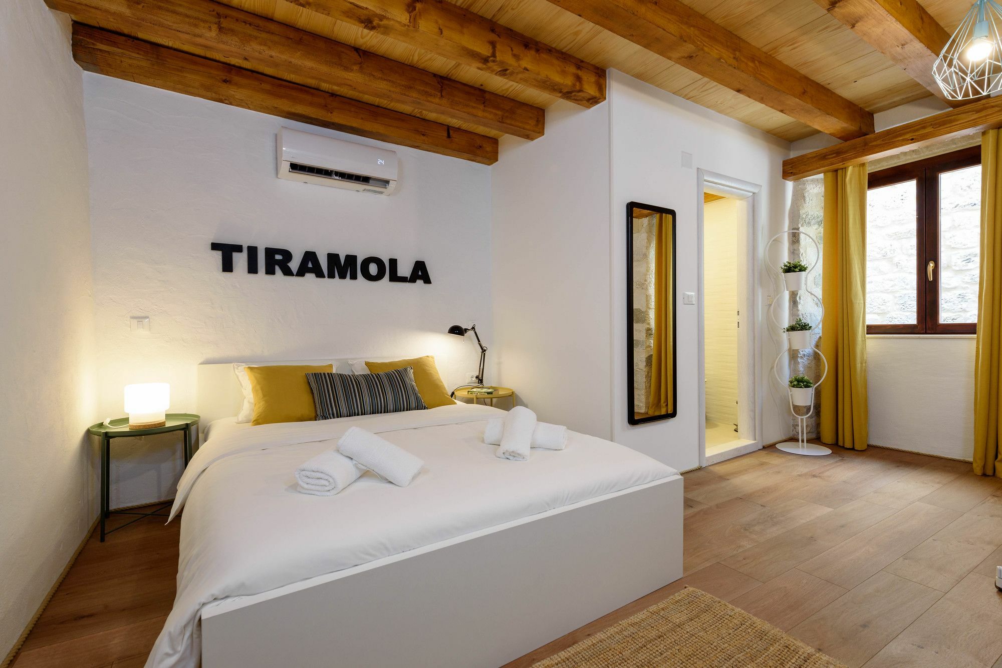 Apartments & Rooms Tiramola - Old Town Trogir Exterior photo